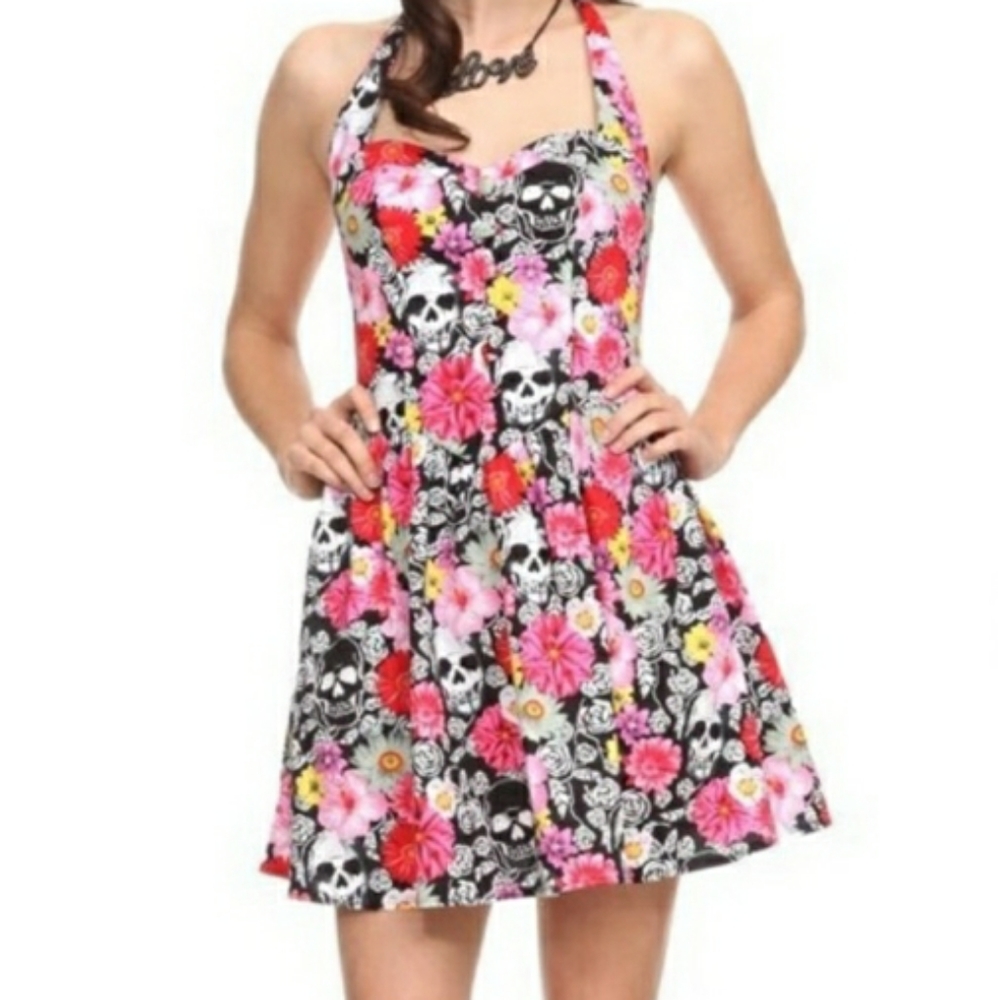 Hell Bunny skulls💀 and flowers 🌸 dress